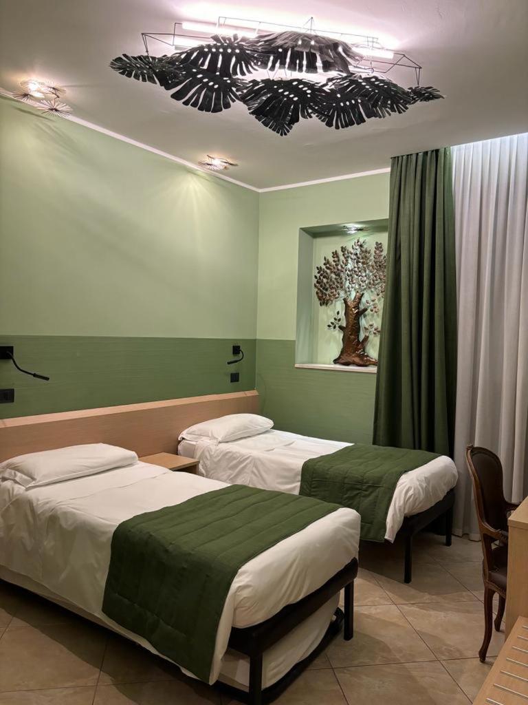 Standard Double or Twin Room,1499385076:JPEG